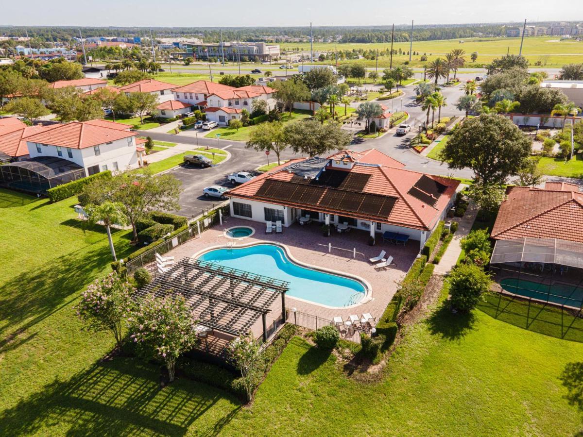 Affordable 4 Bedroom Luxury Villa Near Disney/Private Pool/Arcade/Game Room 奥兰多 外观 照片